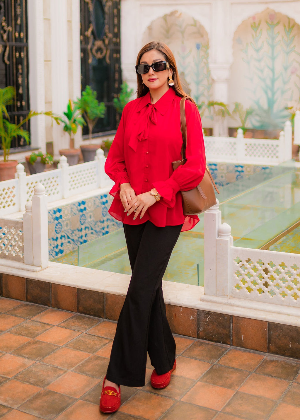 The queen top (red)